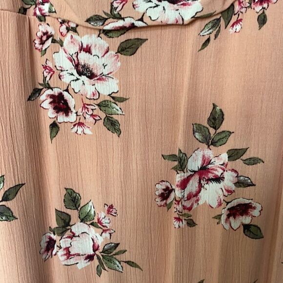 Row <3 A Maxi Dress - Picture 3 of 6